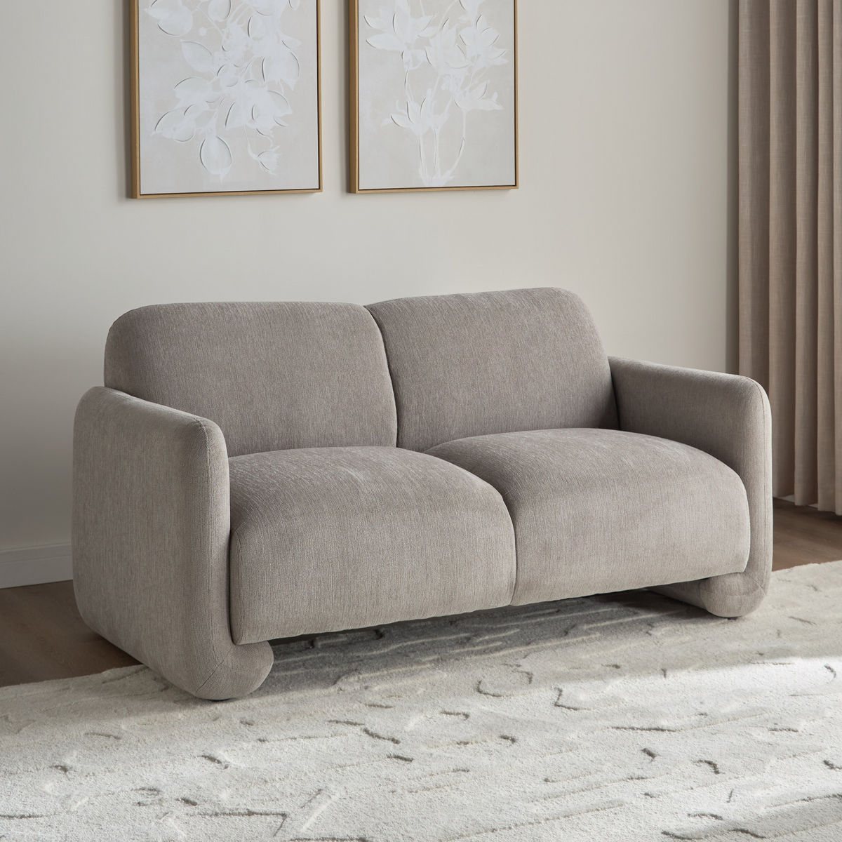 كنبة قماش مقعدين – 2 Seater Fabric Sofa — صورة 1 من 7